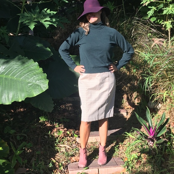 100%Cashmere Sweater😍 - Picture 2 of 10